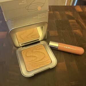 R.E.M highlighter and plumping lip gloss